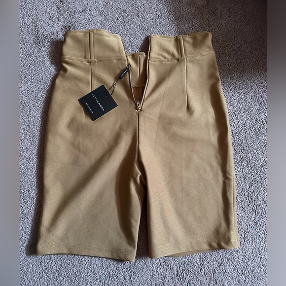 JLUXLABEL corsetted shorts in camel - Picture 3 of 4